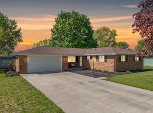 1403 Flamingo Dr, Warsaw, IN