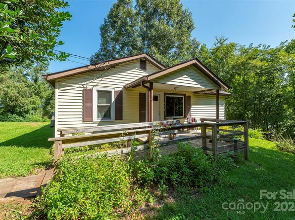 25 Cherokee Rd, Asheville, NC 28806