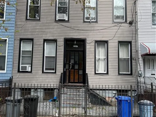 1867 Palmetto St, Ridgewood, NY 11385