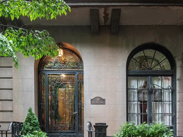 28 West 10th Street image 1 of 9