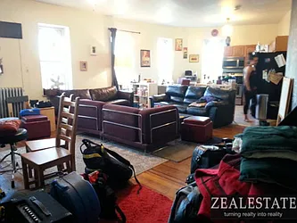 Rented by ZealEstate Group Inc