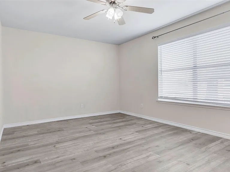 1905 Corriander Trl — Photo 14