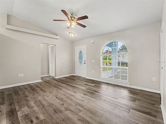 3rd image of 645 LINNET COURT