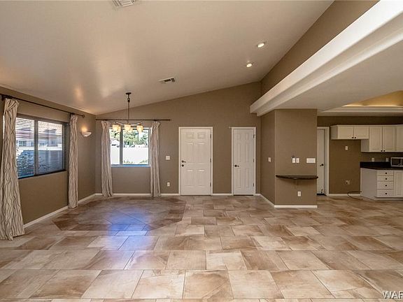 5th image of 1052 Club Ct