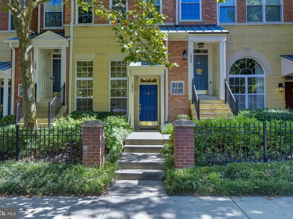 1875 Crescent Park Dr #1875, Reston, VA 20190