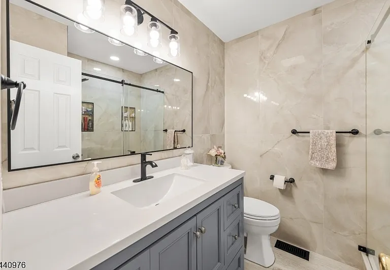 41 Tall Oaks Ct — Photo 27