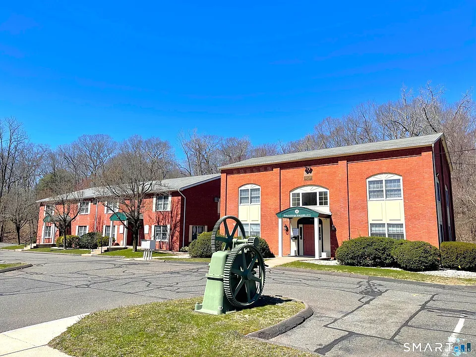543 N Main St #6