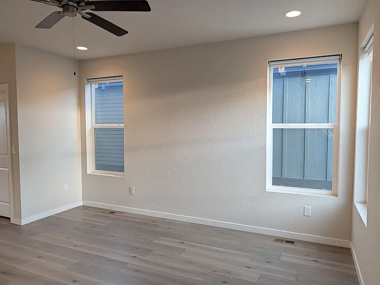 2419 Zorro Hts — Photo 8