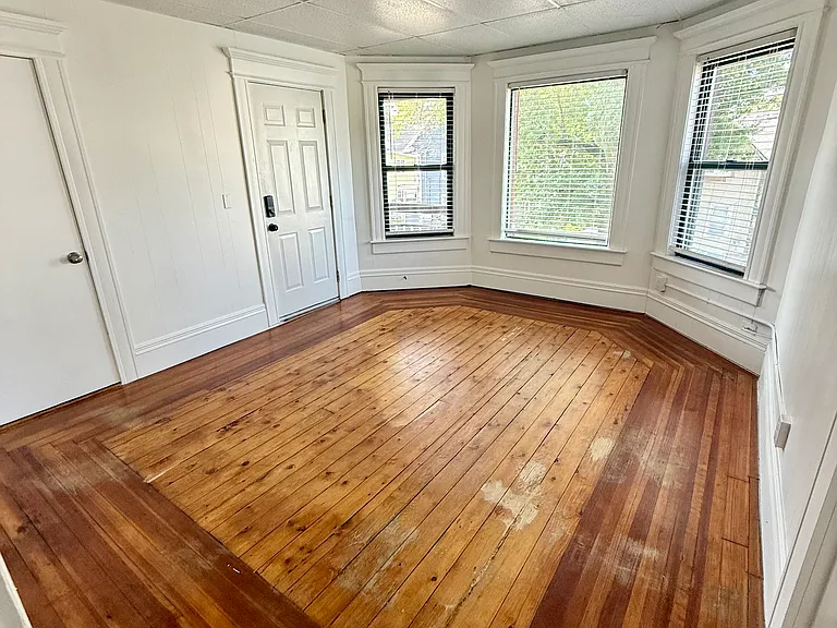 3 Parker Ave #2 — Photo 9