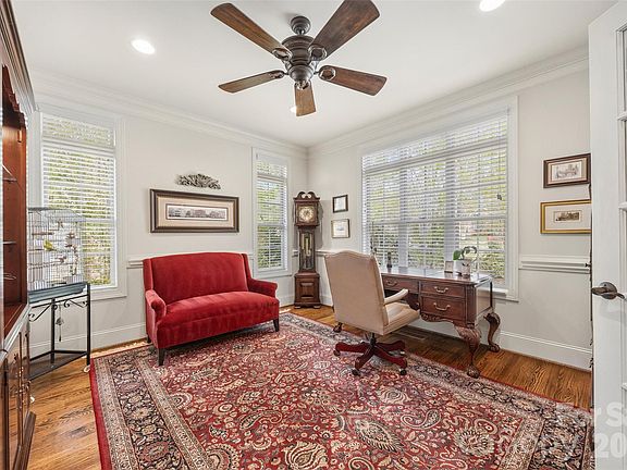 4th image of 3900 Widgeon Way