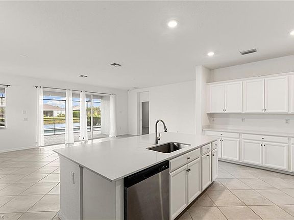 5th image of 2525 Kona Way