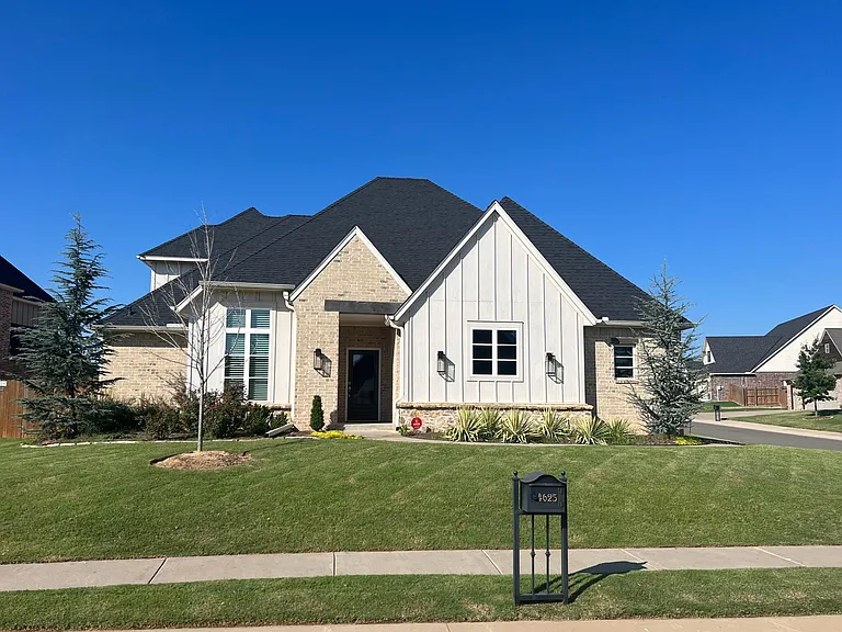 4625 Green Country Rd — Photo 1