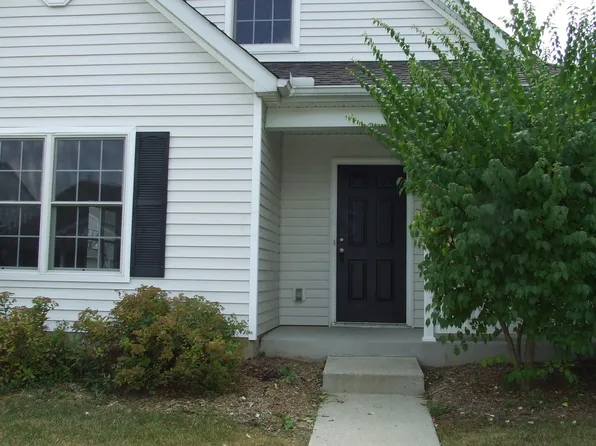 2647 Bloom Dr, Columbus, OH 43219