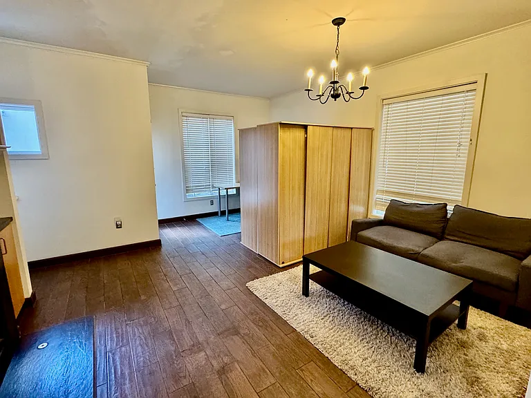 401 10th St NW #D211 — Photo 6