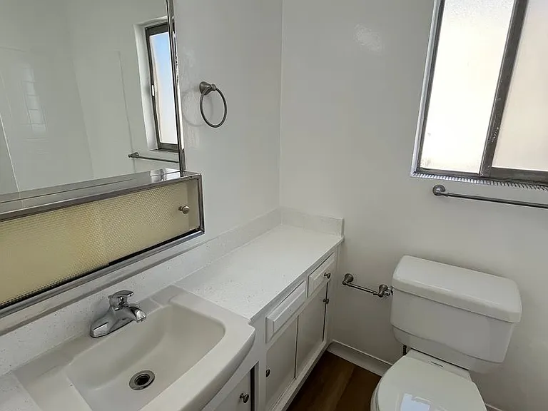 524 E Cedar Ave — Photo 21