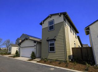 4177 Agnes Ln, Madera, CA 93636