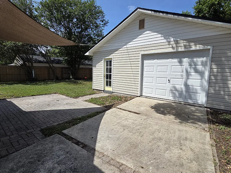 1243 Monterey St — Photo 19