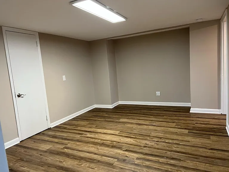 209 Willow Ln #2 — Photo 8