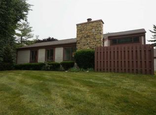 7671 Eagle Valley Pass, Indianapolis, IN