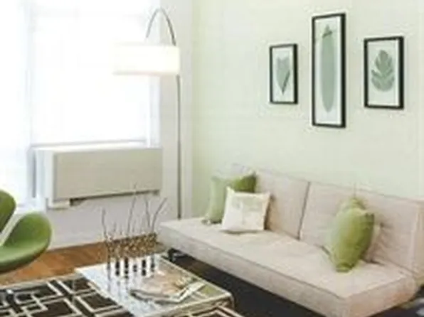 129 Meserole Street image 1 of 6