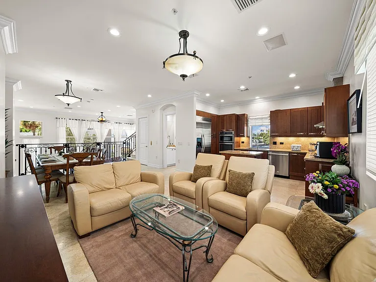 514 N Birch Rd — Photo 17