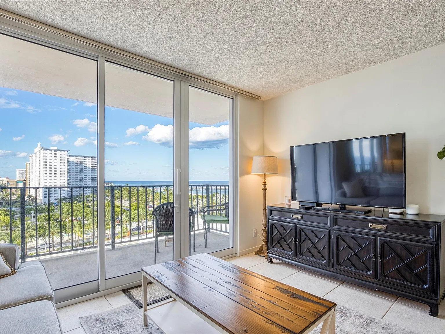 Pompano Beach Club North — Photo 2