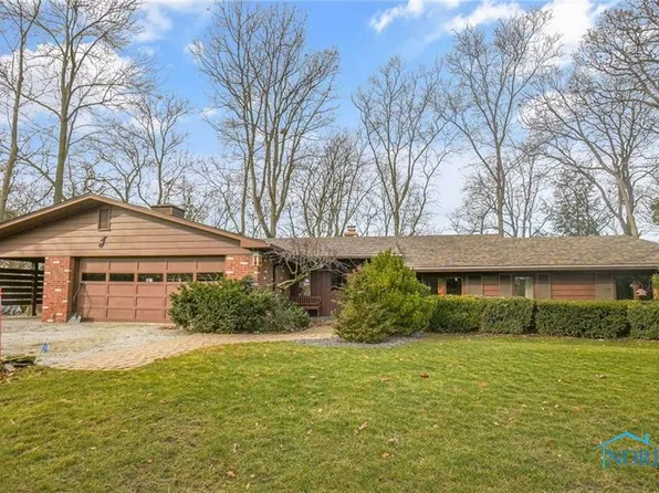25023 W River Rd, Perrysburg, OH 43551