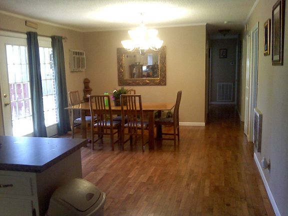 All new hardwood in dining,hall,living&3rd bedrooms!