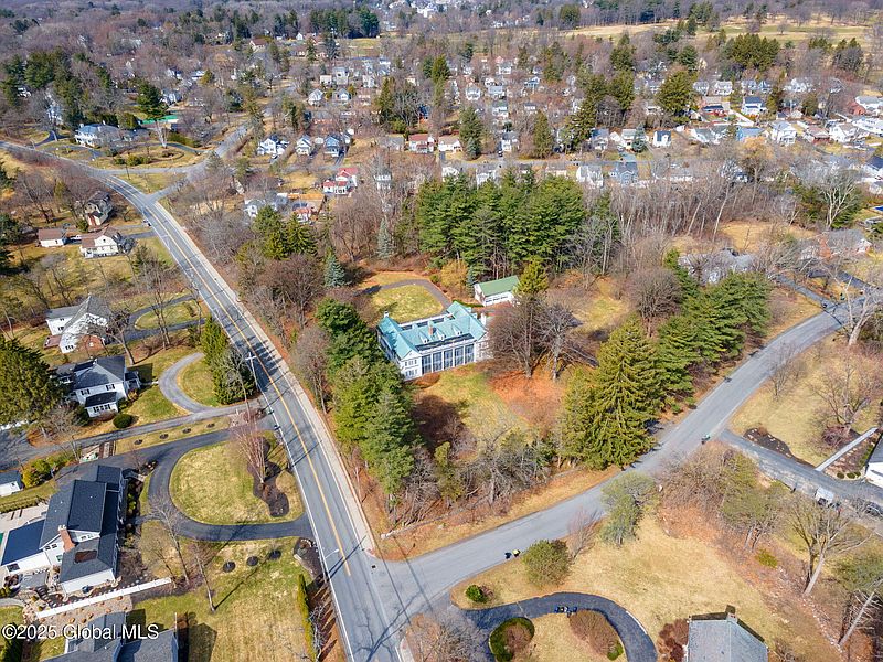 2nd image of 2125 Rosendale Road