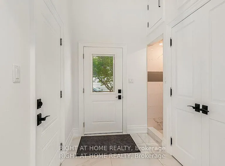1220 Meredith Ave — Photo 36