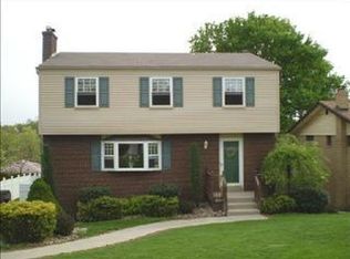 940 Holly Lynne Dr, Pittsburgh, PA 15236