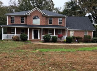 1904 Bethel Rd, Simpsonville, SC 29681