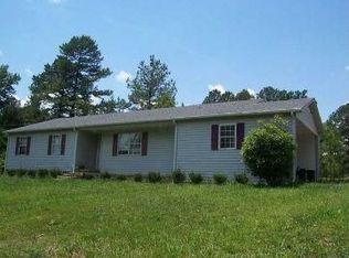 449 Cox Ln, Selmer, TN 38375