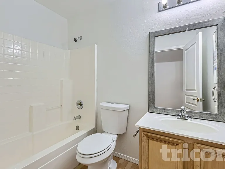 2733 E Gary Way — Photo 12