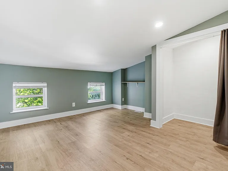 4834 Ogle St — Photo 24