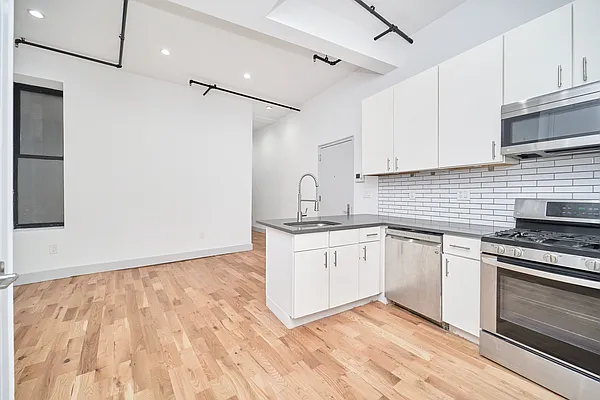 Rented by Living New York | media 16