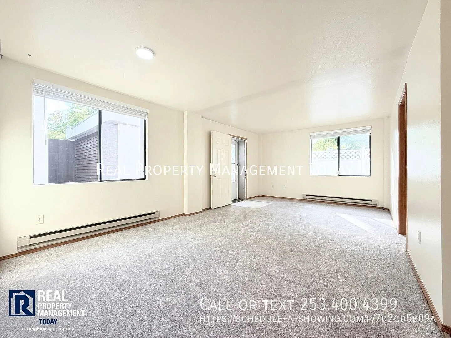 Freshly Carpeted Kent Apartment with Garage & Outdoor Patio — Photo 2