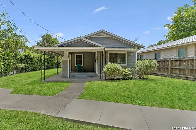 604 Leigh St — Photo 1