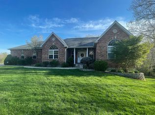 4 Wedgewood Dr, Union, MO 63084