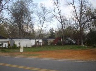 521 Floyd St, Sandersville, GA 31082