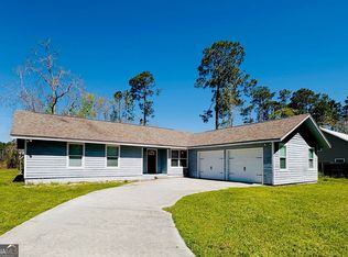 197 Cardinal St, Woodbine, GA 31569