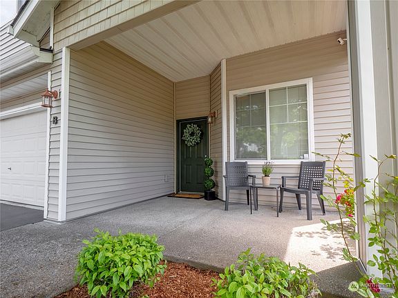 3rd image of 6210 Lindsay Avenue SE #B