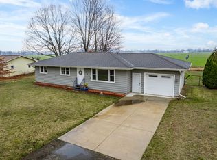 55260 Buckhorn Rd, Three Rivers, MI 49093