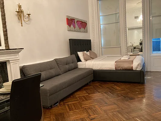 Rented by Townhouse Apartments | media 27