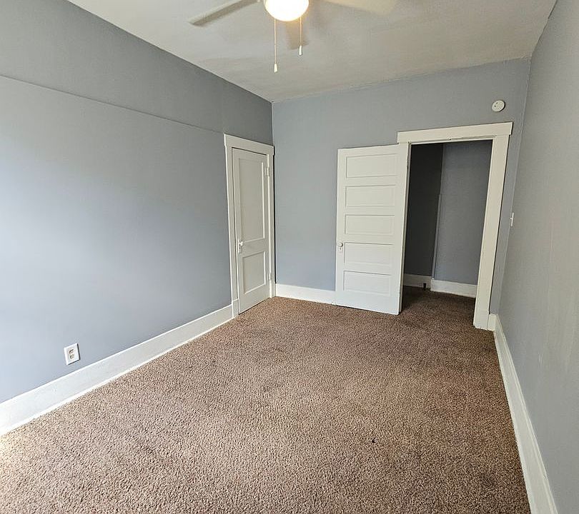 321323 E 15th St. Emergency Maint. Only 321323 E 15th St Davenport