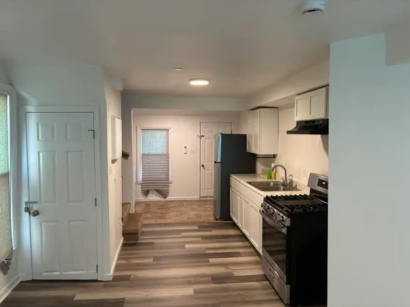 40 Manchester Ave, Westminster, MD 21157