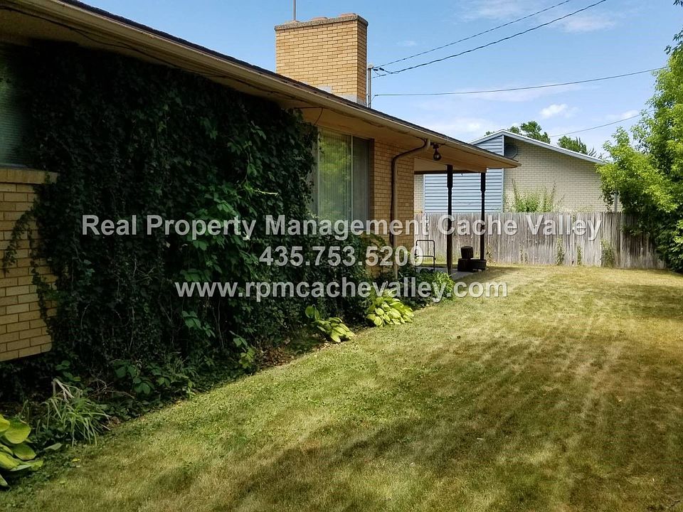 2nd image of 20 Brookside Pl