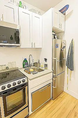3rd image of 109 Eldridge St #1