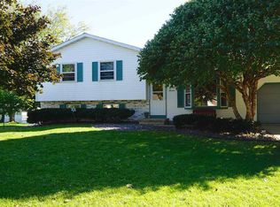 13 Park Crest Ct, Madison, WI 53711