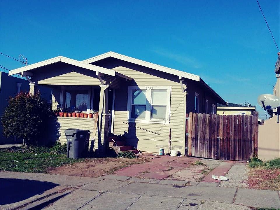 1st image of 2735 76th Ave